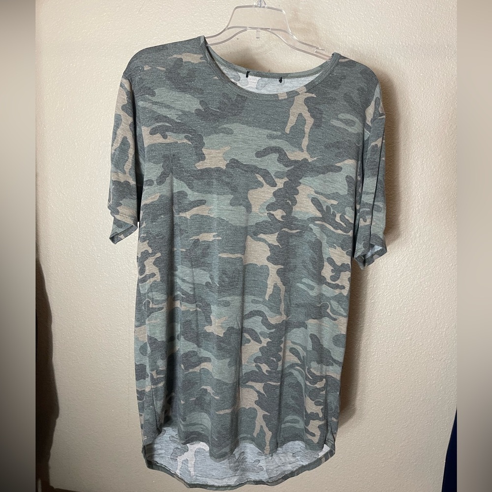 Camo drop tail T-shirt